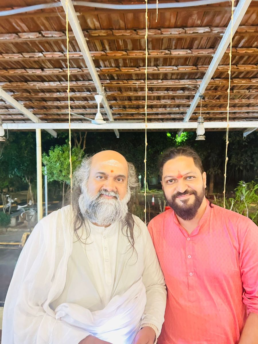 Swami Sharananand - Art of living